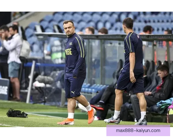 佩德里股四头肌撕裂遭遇意外受伤，球队未来表现受到影响