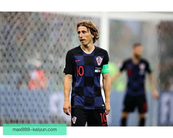 克罗地亚莫德里奇状态回暖，继续展现传奇球员风采