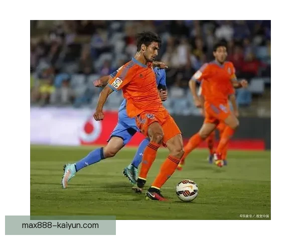 佩佩防守能力持续提升，表现稳健引发关注